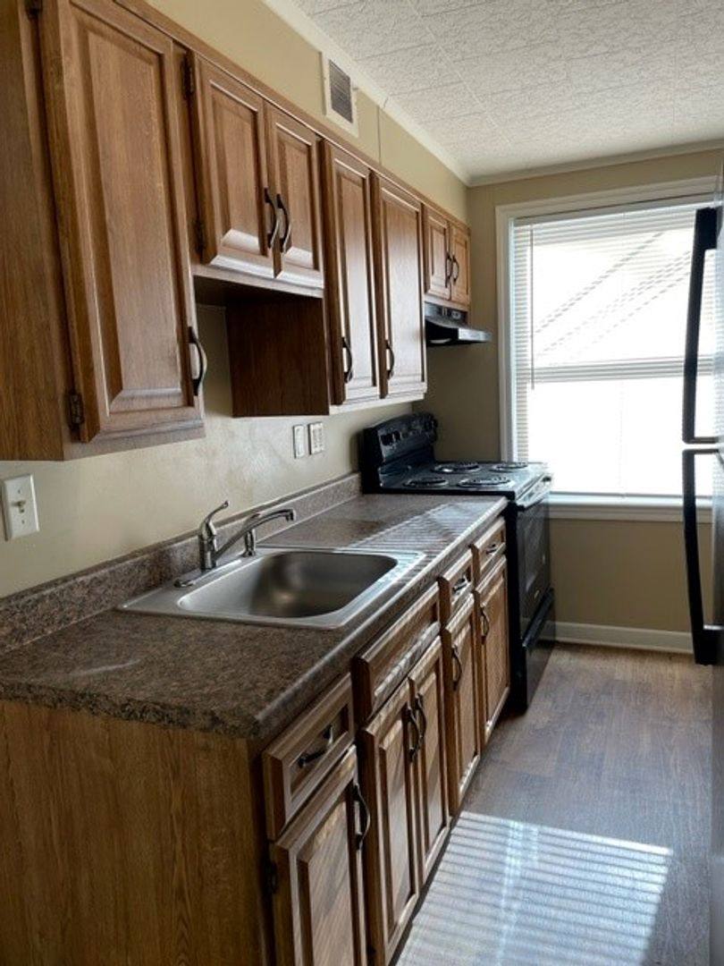 Townhouse for rent at 2335 Kensington St, Harrisburg, PA 17104