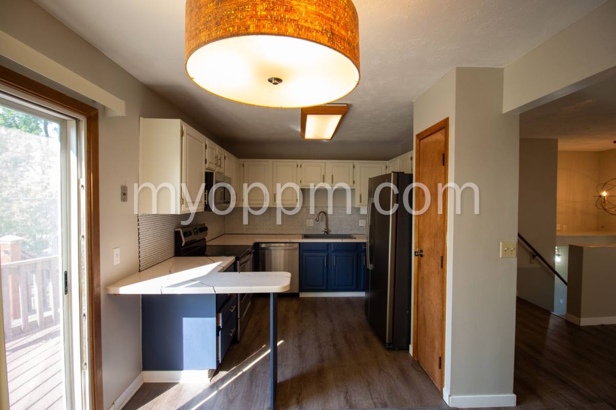 House for rent at 9129 Grand Ave, Omaha, NE 68134