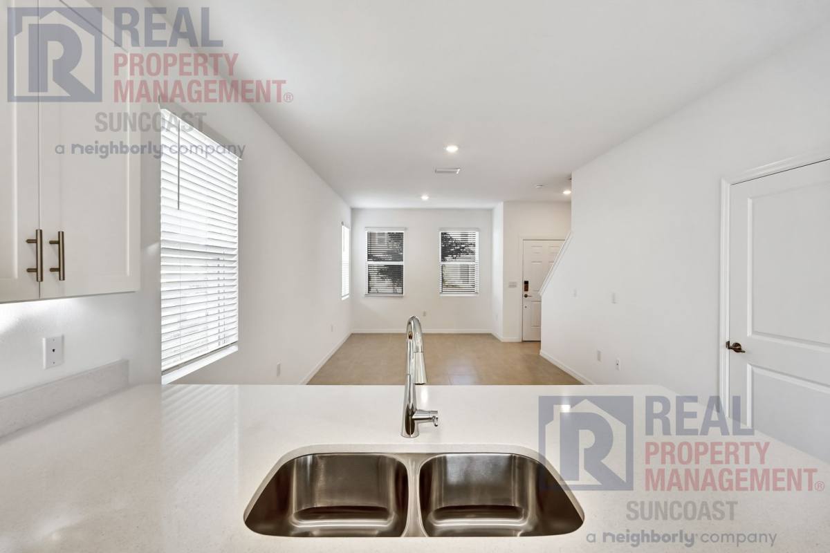 Townhouse for rent at 8700 Daybreak St, Sarasota, FL 34241