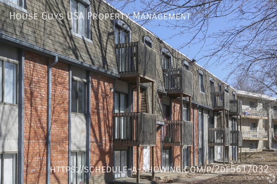 Apartment for rent at 9715 E 35th Terrace S #B-3, Independence, MO 64052