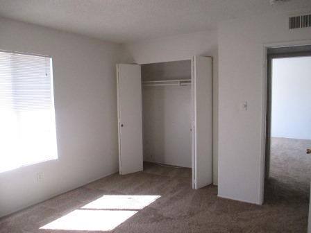 Apartment for rent at 1818 Hasti Acres Dr, Bakersfield, CA 93309