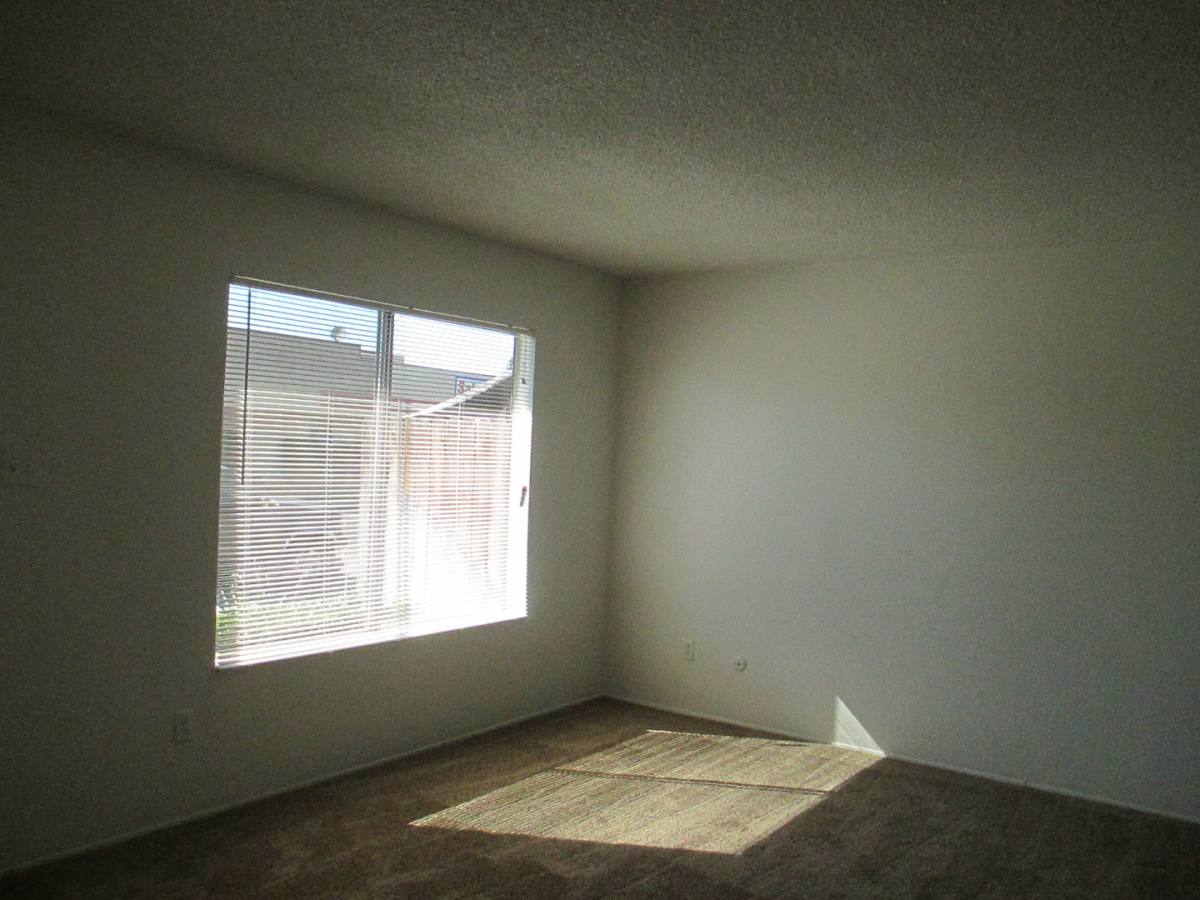 Apartment for rent at 1818 Hasti Acres Dr, Bakersfield, CA 93309