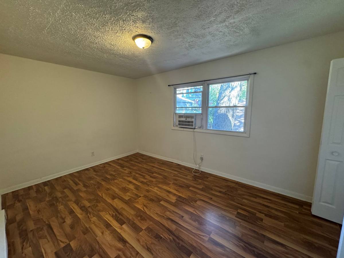 Apartment for rent at 723 20th St, Rock Island, IL 61201