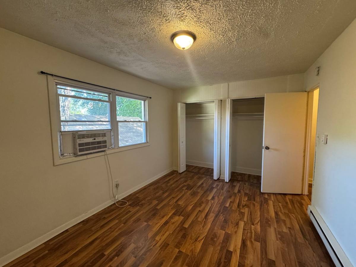 Apartment for rent at 723 20th St, Rock Island, IL 61201