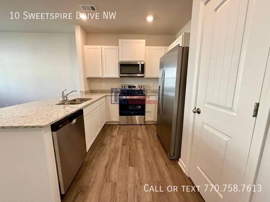 Townhouse for rent at 10 Sweetspire Dr NW, Rome, GA 30165