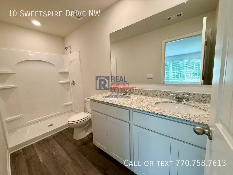 Townhouse for rent at 10 Sweetspire Dr NW, Rome, GA 30165