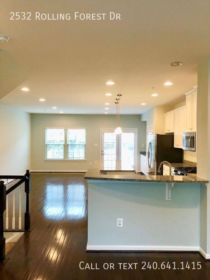 Townhouse for rent at 2532 Rolling Forest Dr, Hanover, MD 21076