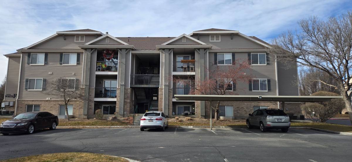 Condo for rent at 8084 N Ridge Loop E #F12, Eagle Mountain, UT 84005