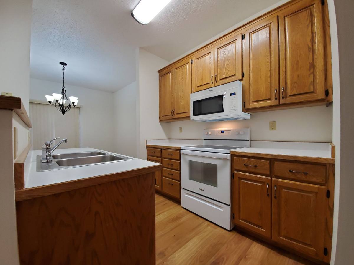 Townhouse for rent at 3207 23rd Ave SW, Fargo, ND 58103