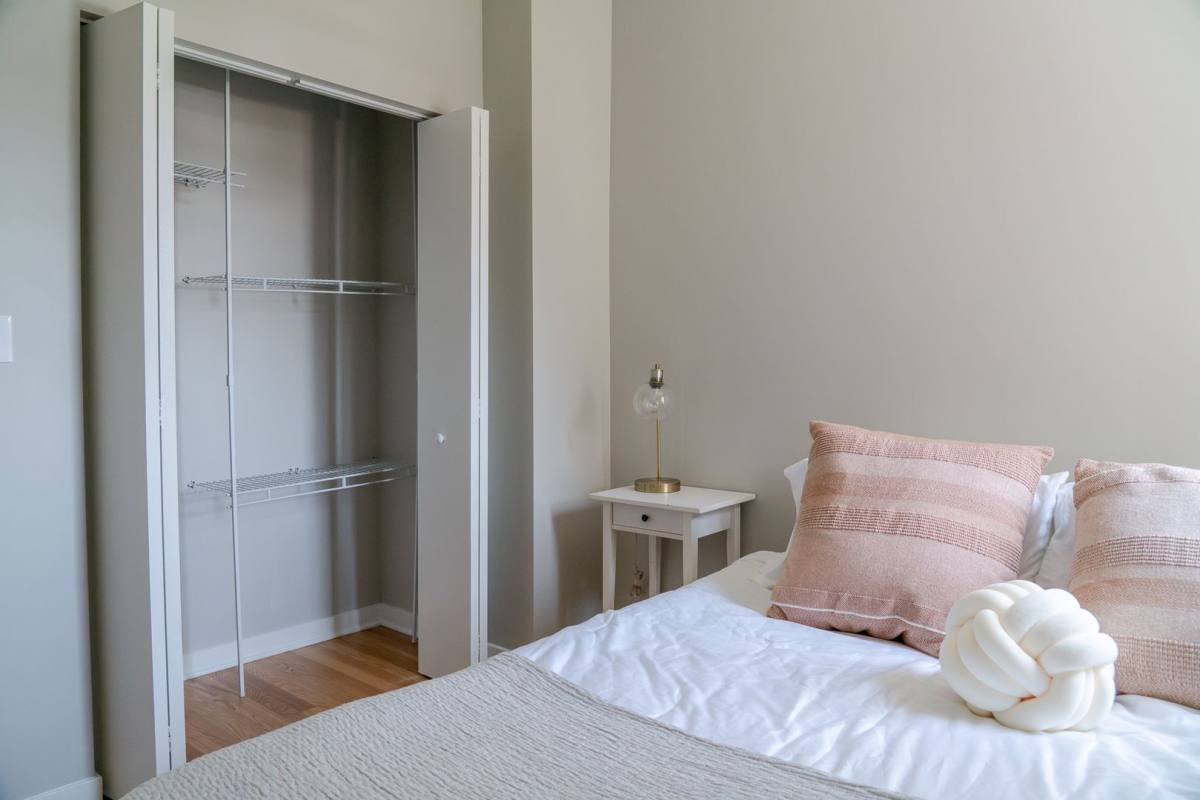 Apartment for rent at 3051 W Leland, Chicago, IL 60625