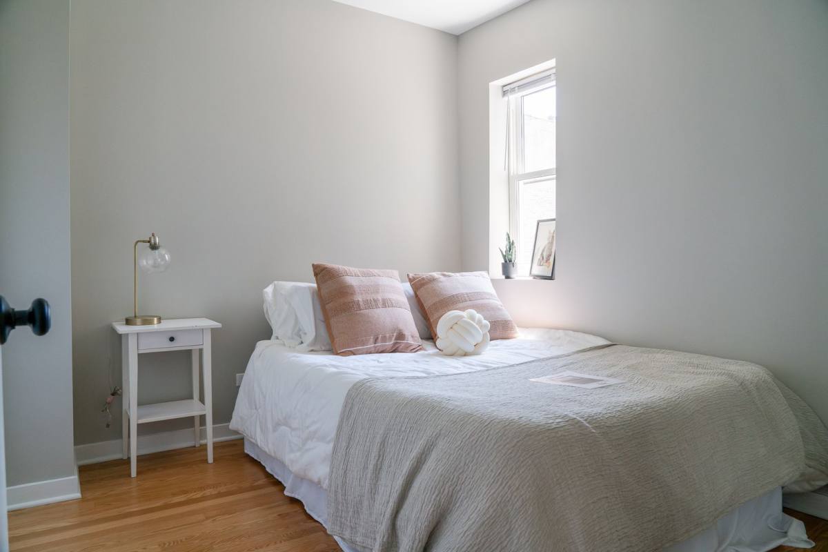 Apartment for rent at 3051 W Leland, Chicago, IL 60625