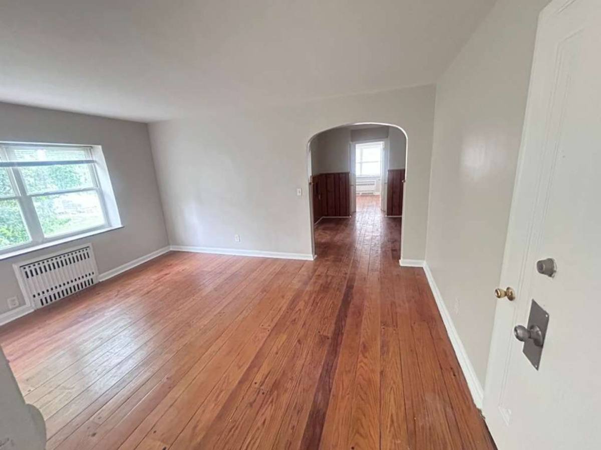 Apartment for rent at 2334 Kemper Lane, Cincinnati, OH 45206