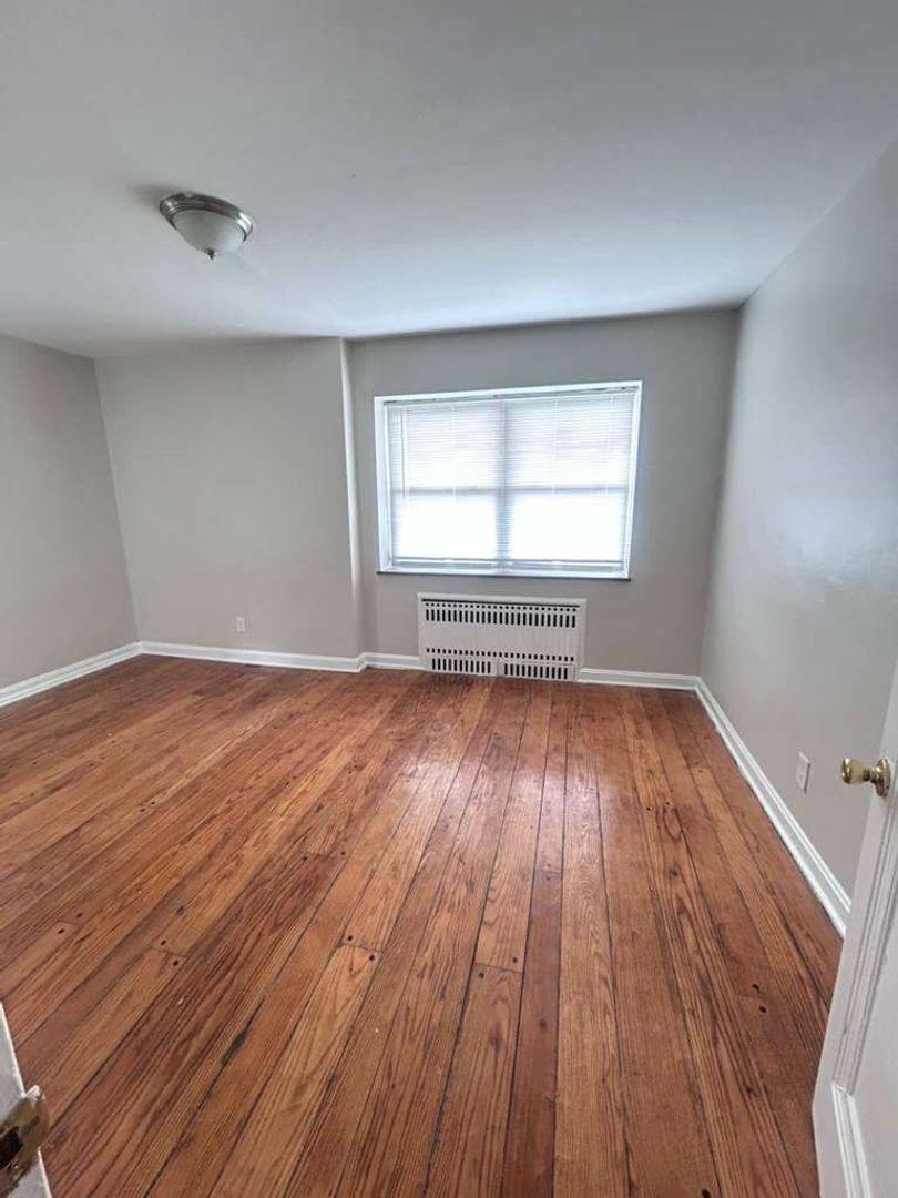 Apartment for rent at 2334 Kemper Lane, Cincinnati, OH 45206