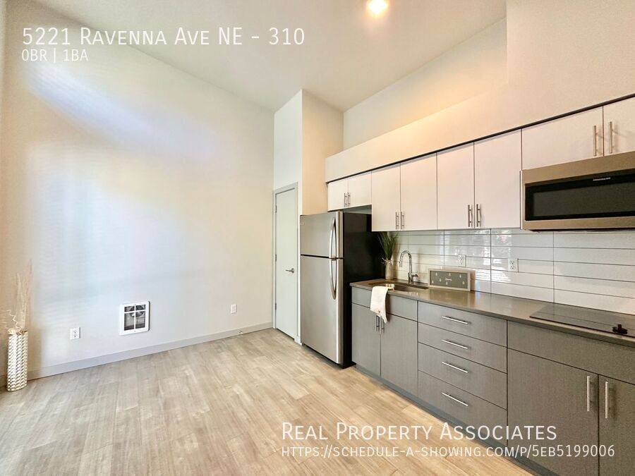 Apartment for rent at 5221 Ravenna Ave NE #310, Seattle, WA 98105