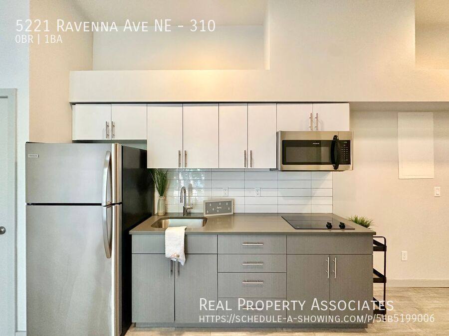 Apartment for rent at 5221 Ravenna Ave NE #310, Seattle, WA 98105