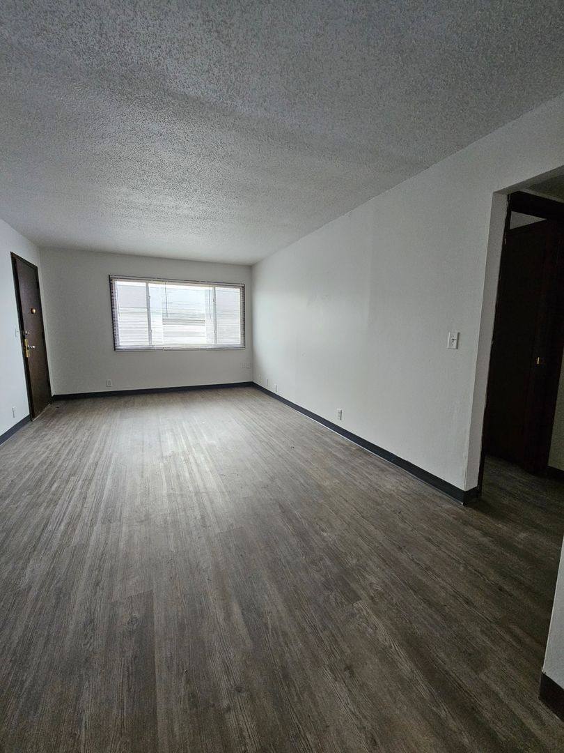 Apartment for rent at 3731 12th Ave SW, Cedar Rapids, IA 52404