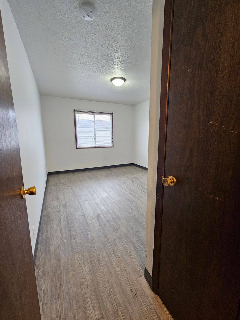 Apartment for rent at 3731 12th Ave SW, Cedar Rapids, IA 52404