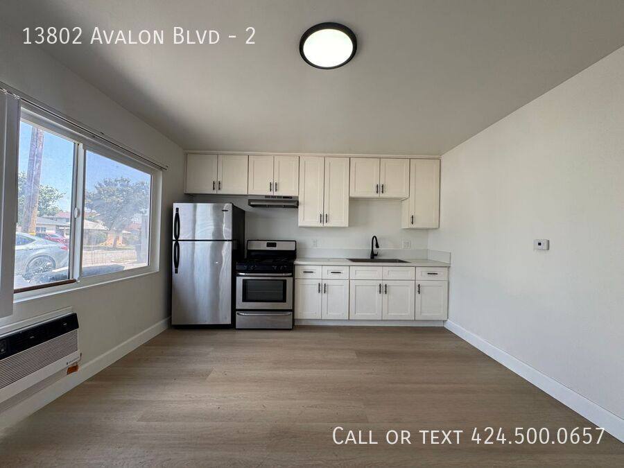 Apartment for rent at 13802 Avalon Blvd #2, Los Angeles, CA 90061