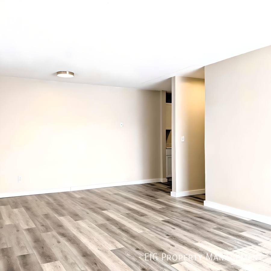 Apartment for rent at 1527 Westminster St #112, Saint Paul, MN 55130