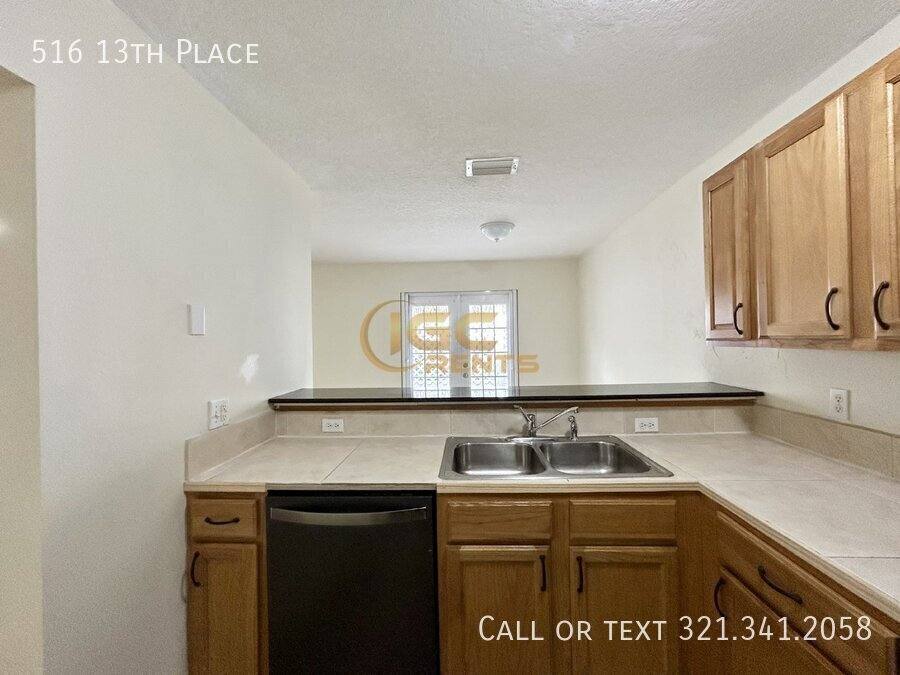 Condo for rent at 516 13th Place, Vero Beach, FL 32960