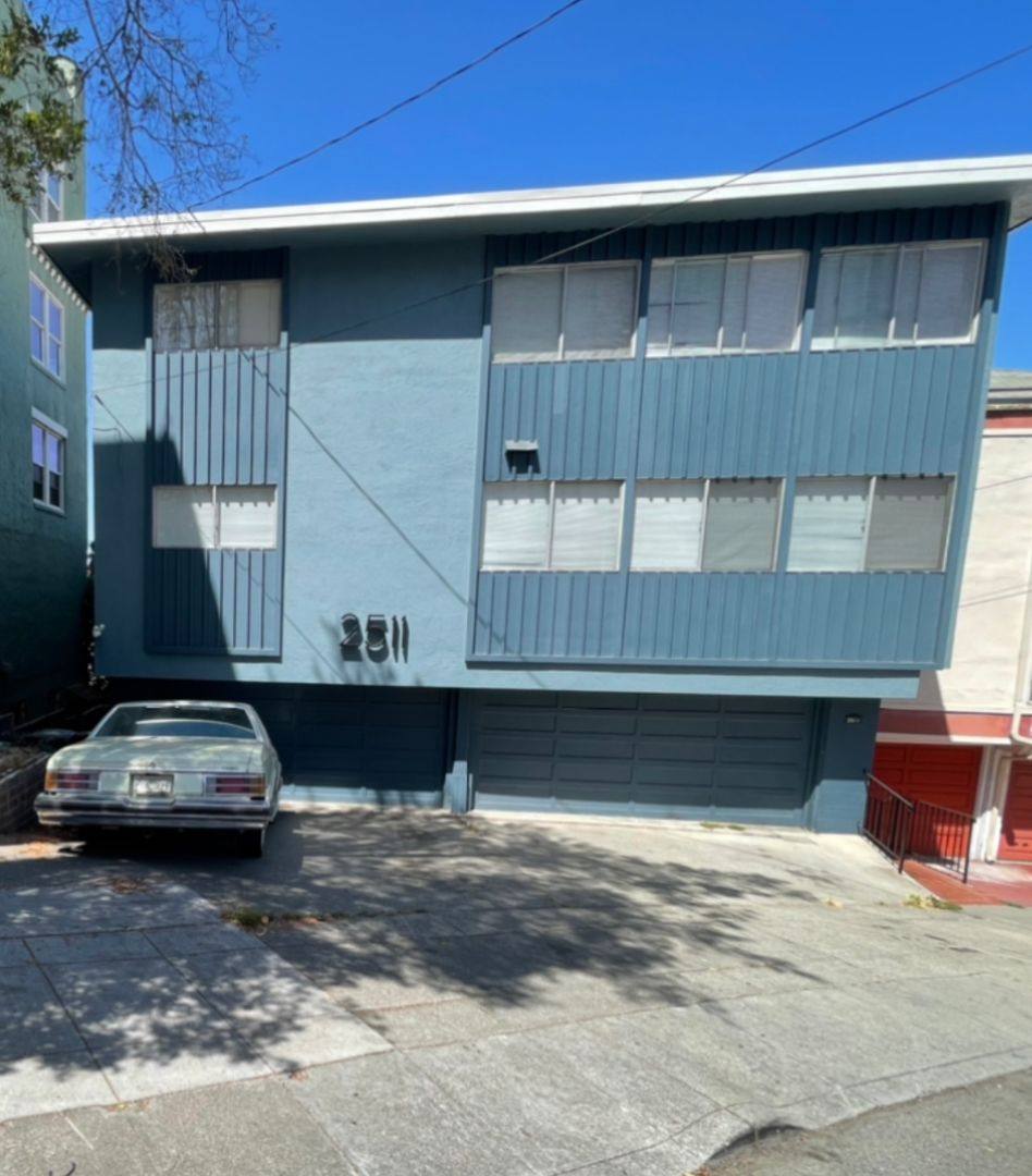 Apartment for rent at 2511 7th Ave, Oakland, CA 94606