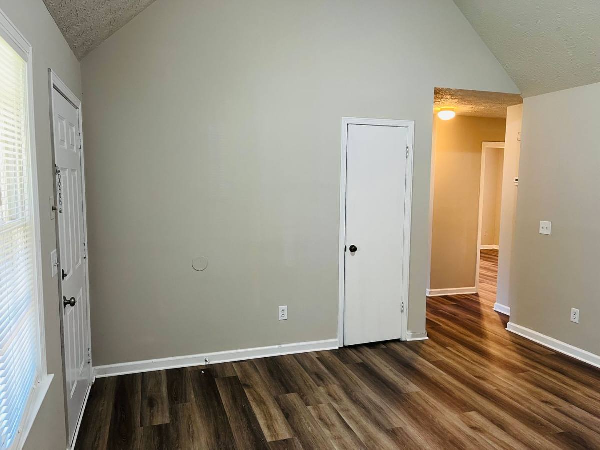 Apartment for rent at 10 Fredda Lane, Cartersville, GA 30120
