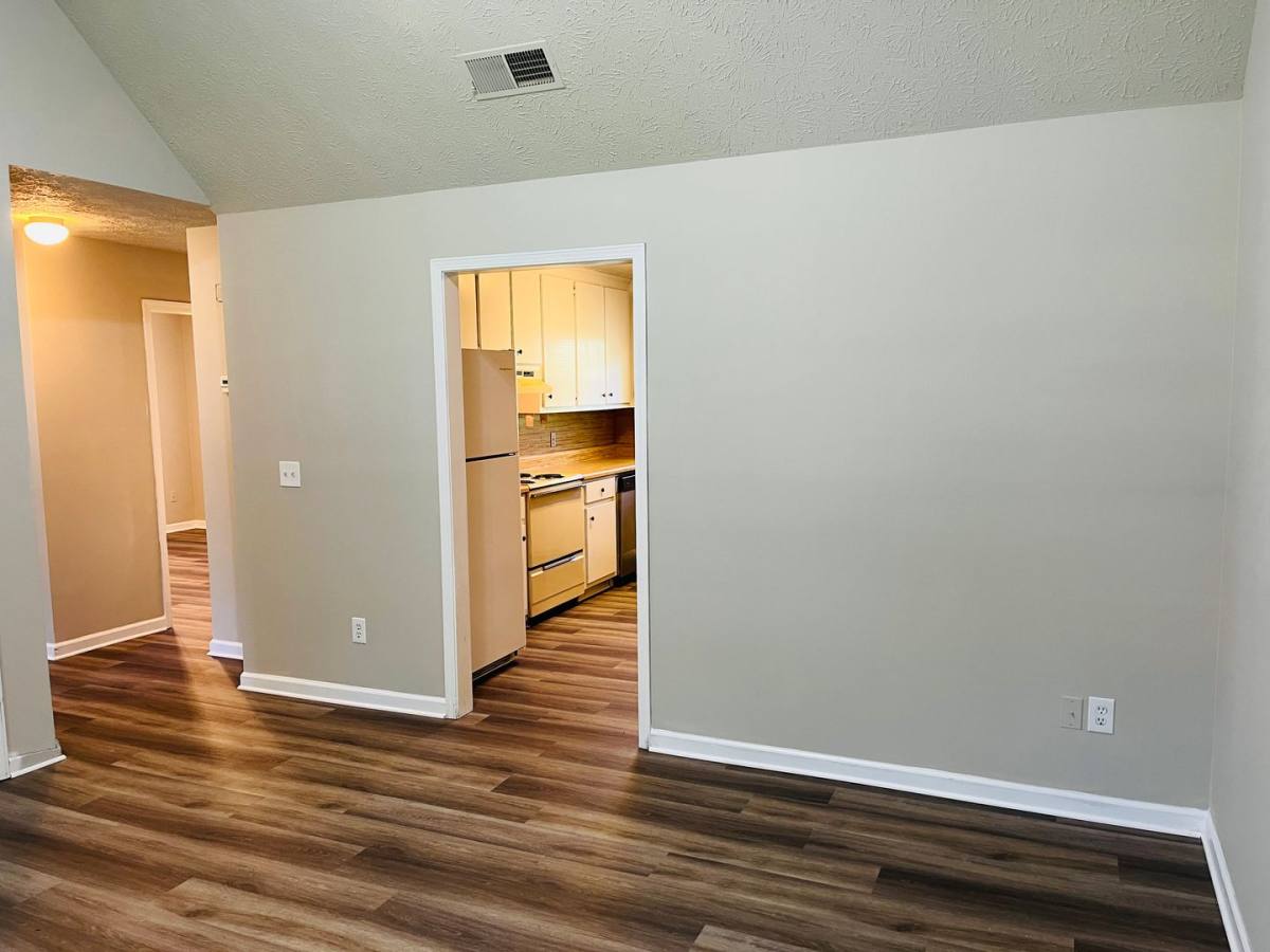Apartment for rent at 10 Fredda Lane, Cartersville, GA 30120
