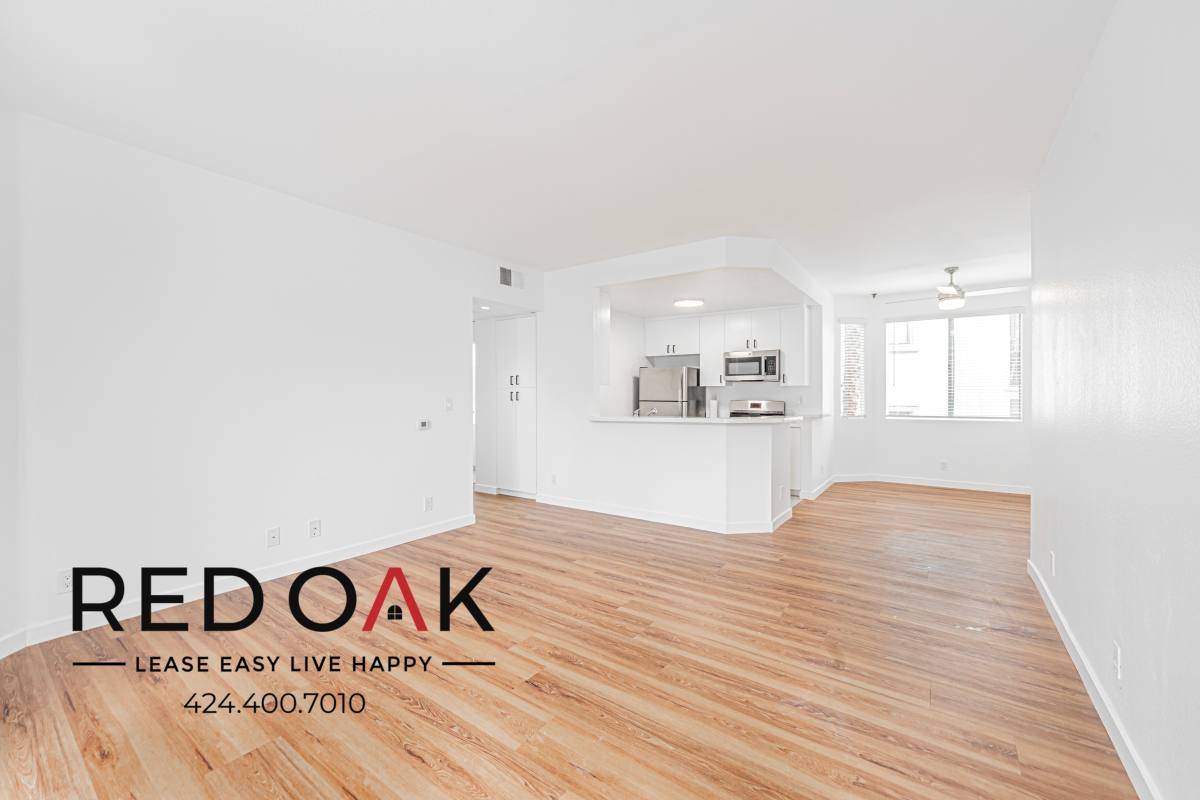 Condo for rent at 7370 Hawthorn Ave #105, Los Angeles, CA 90046