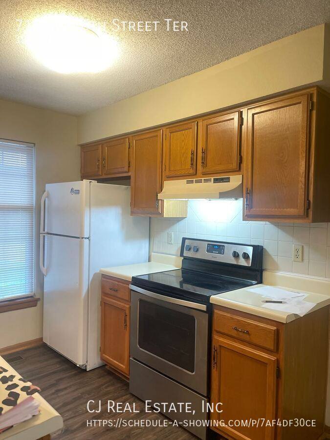 House for rent at 712 SW 36th St Terrace, Blue Springs, MO 64015