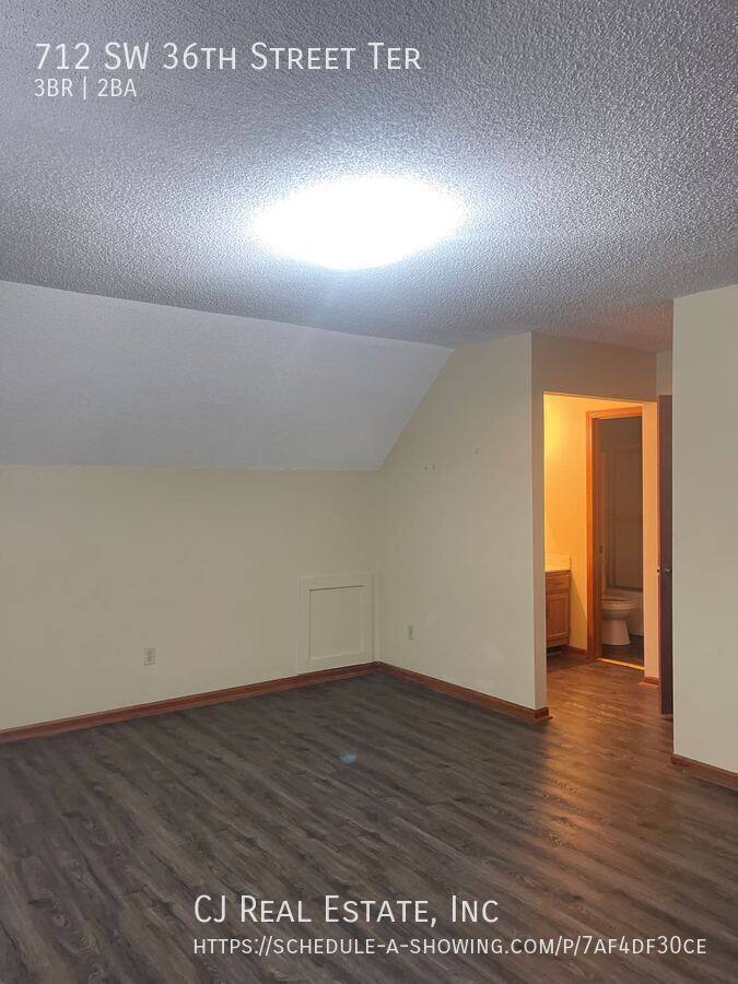 House for rent at 712 SW 36th St Terrace, Blue Springs, MO 64015