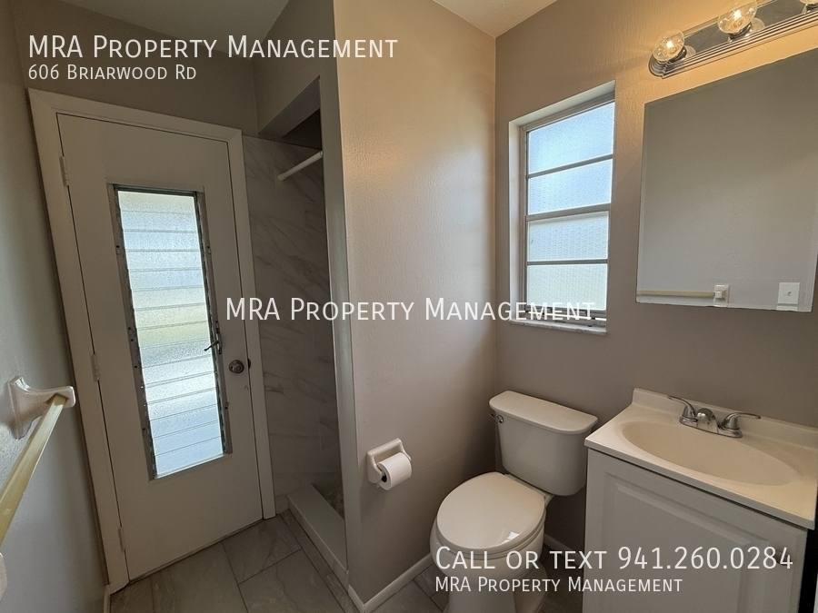 House for rent at 606 Briarwood Rd, Venice, FL 34293