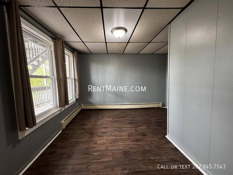 Apartment for rent at 27 Eastern Ave #3, Augusta, ME 04330