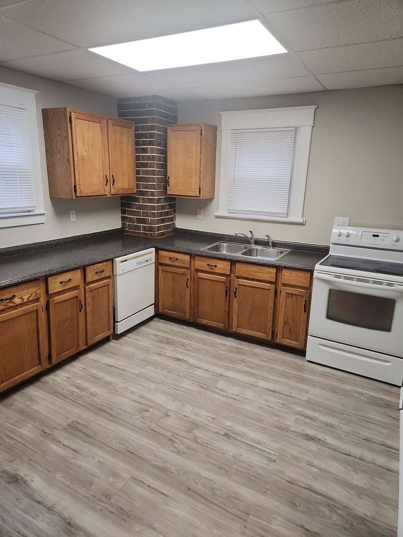 House for rent at 55 N Fulton Ave, Newark, OH 43055