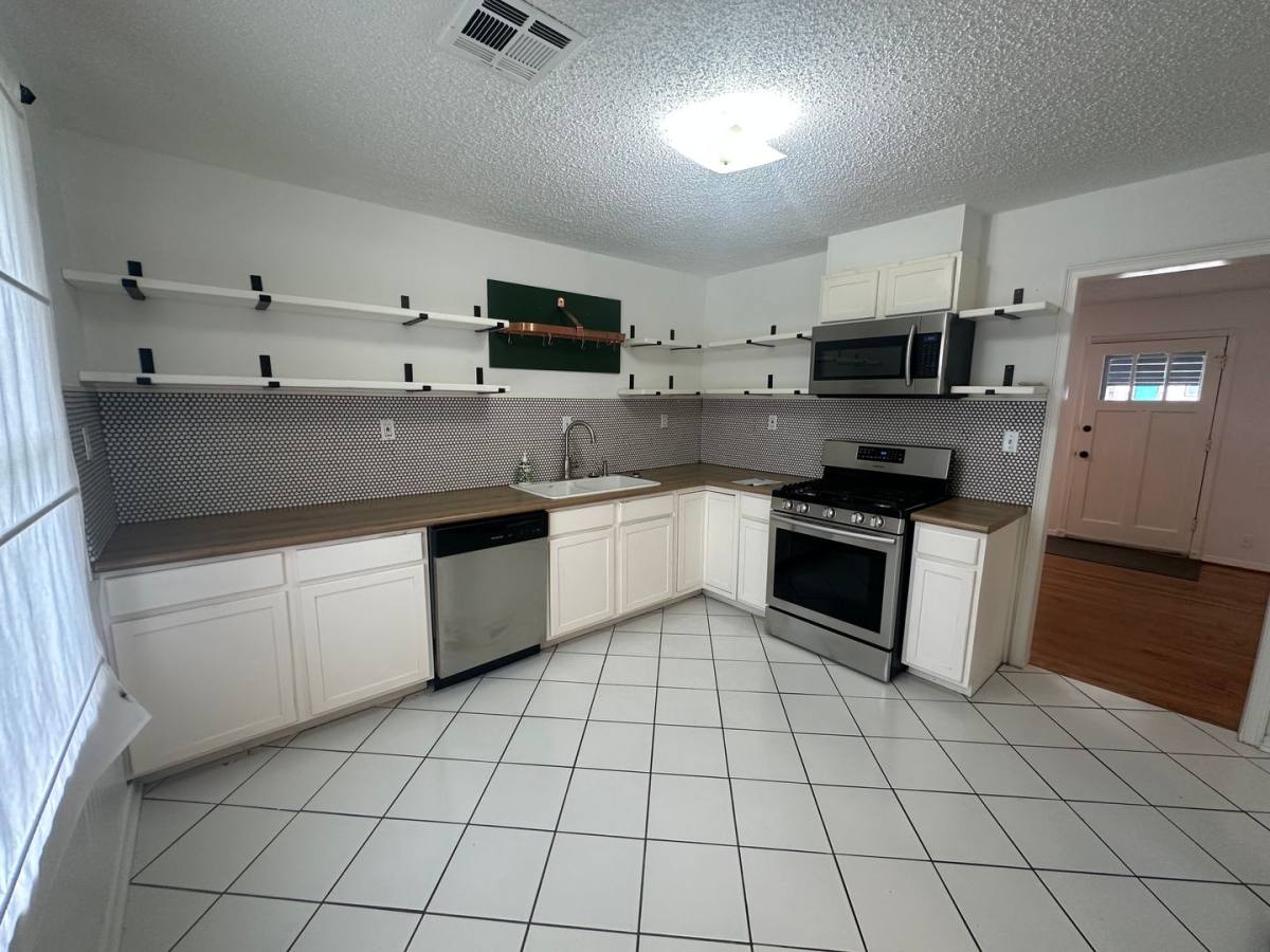 House for rent at 4713 SE 23rd St, Oklahoma City, OK 73115