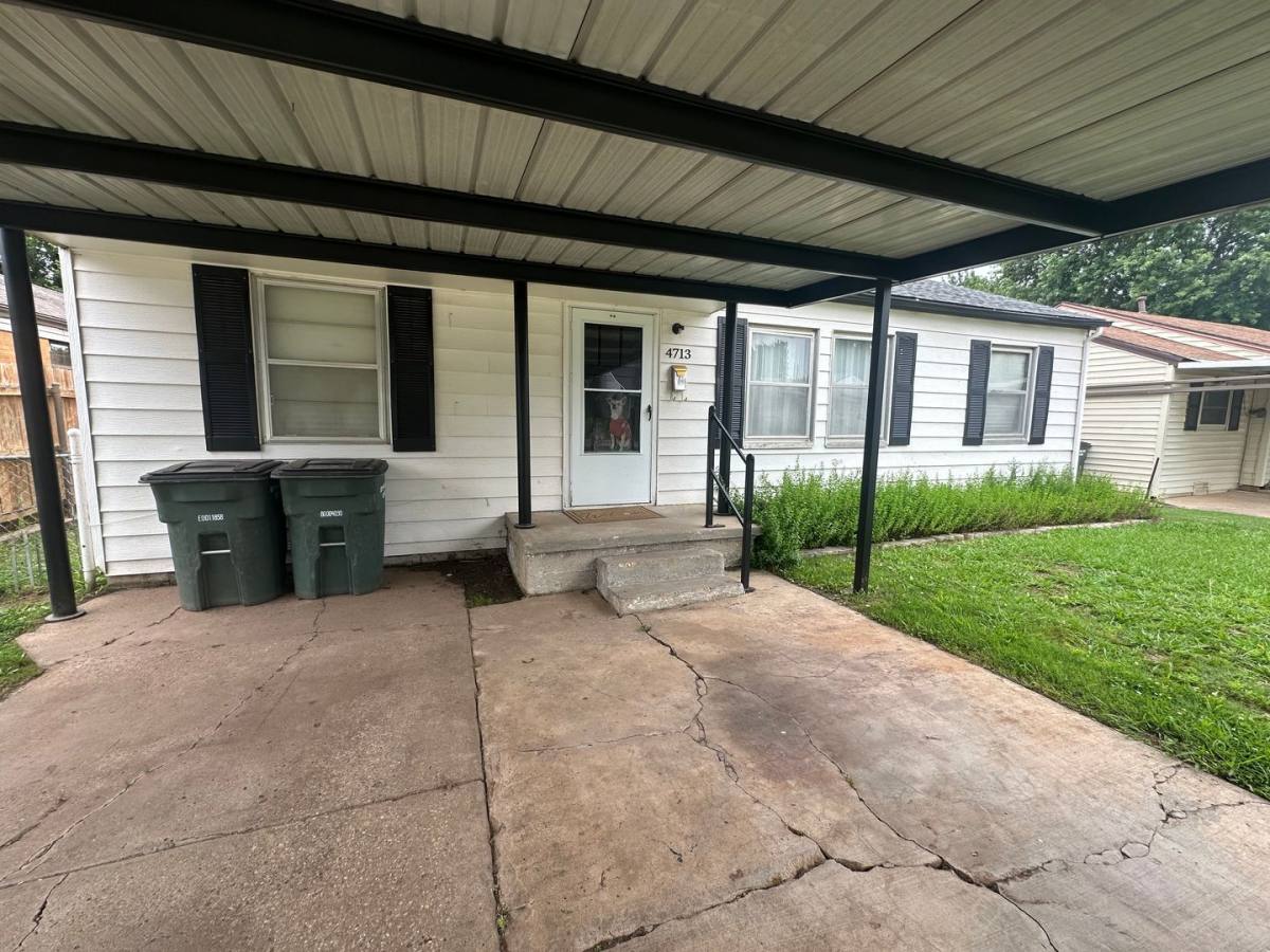 House for rent at 4713 SE 23rd St, Oklahoma City, OK 73115