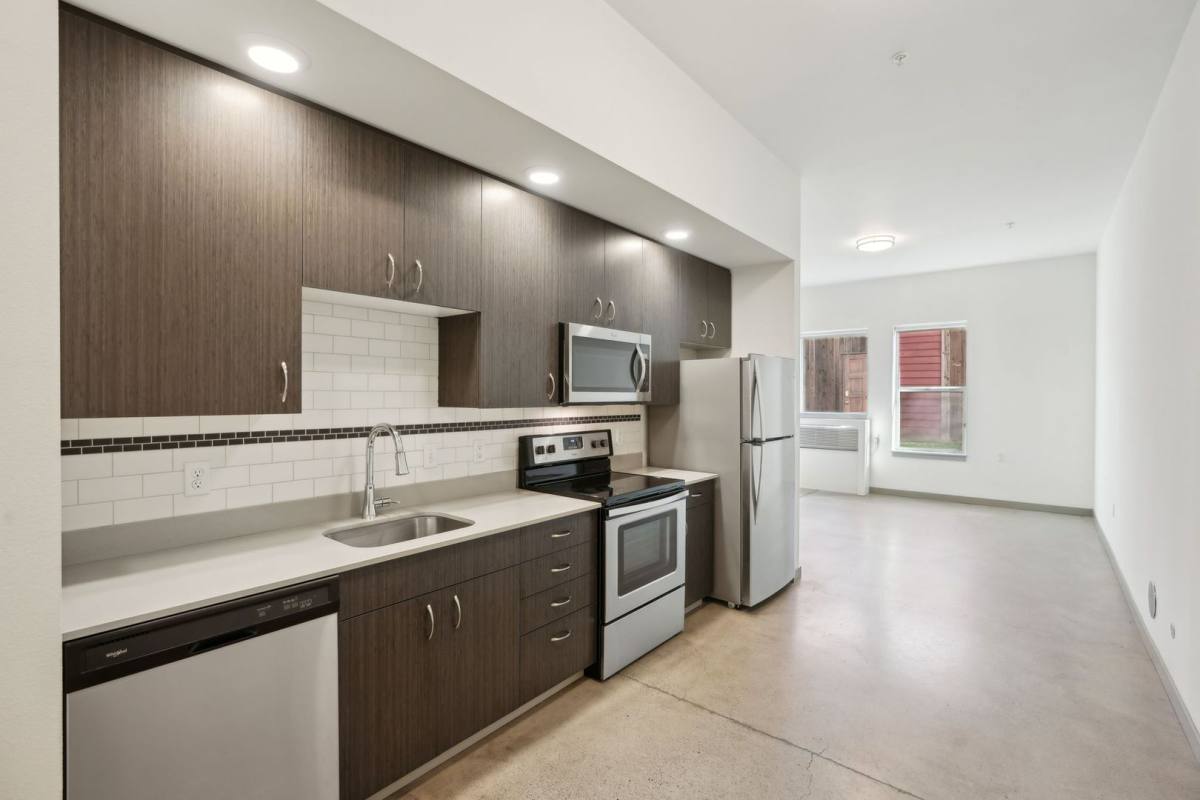 Apartment for rent at 3011 NE Killingsworth, Portland, OR 97211