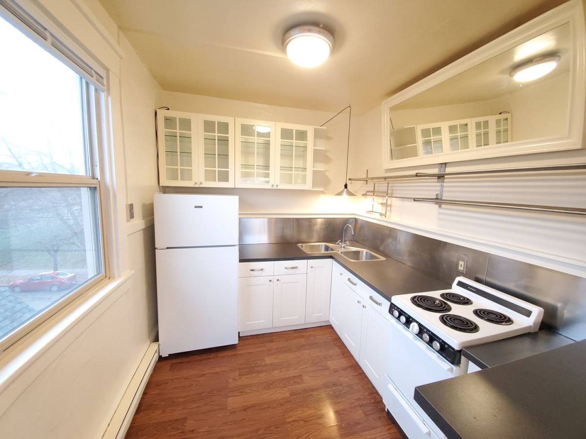 Apartment for rent at 1002 E Denny Way, Seattle, WA 98122