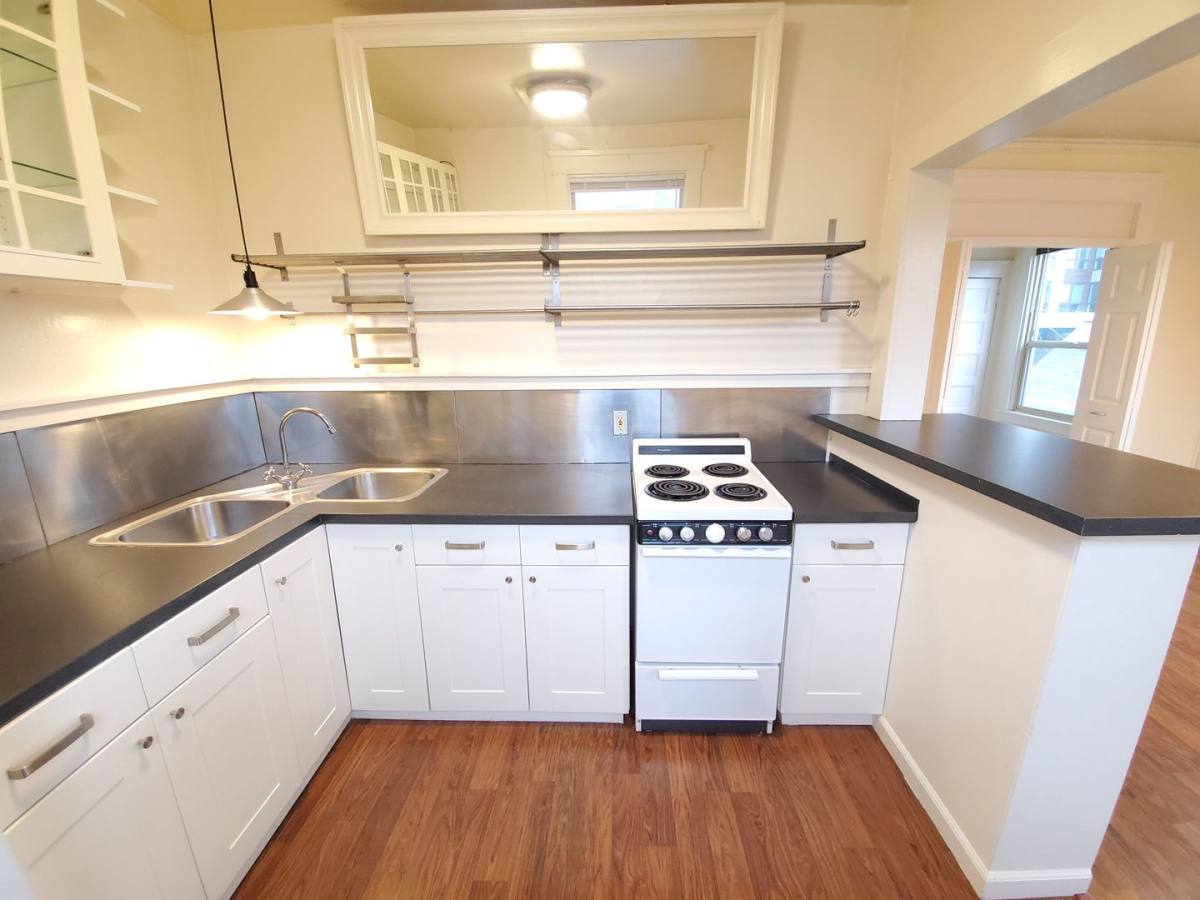 Apartment for rent at 1002 E Denny Way, Seattle, WA 98122