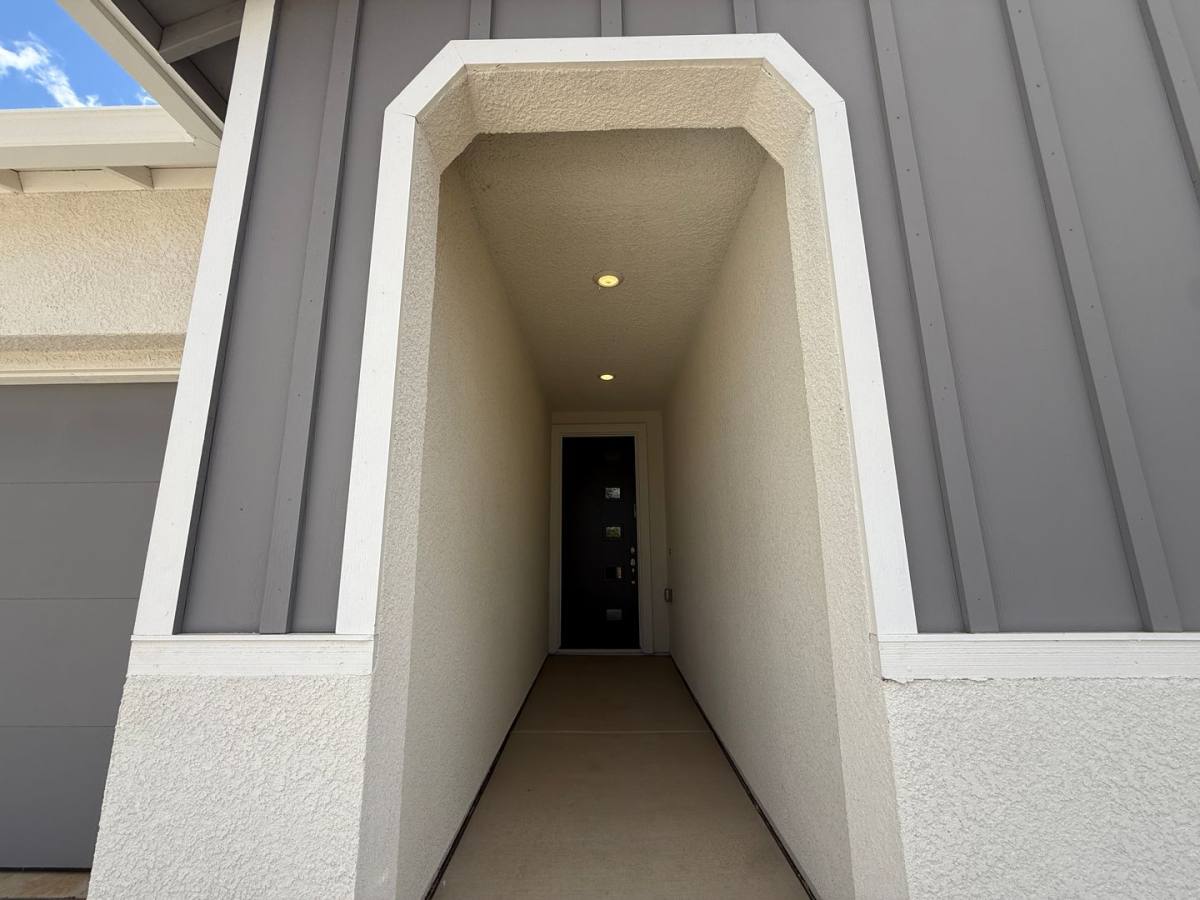 House for rent at 632 Rock Crest Ave, Madera, CA 93636