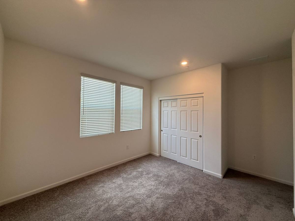 House for rent at 632 Rock Crest Ave, Madera, CA 93636