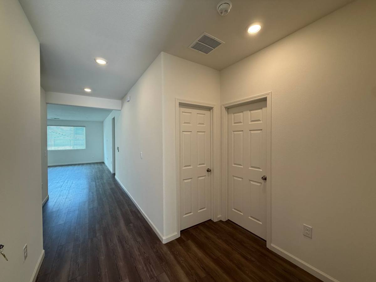 House for rent at 632 Rock Crest Ave, Madera, CA 93636