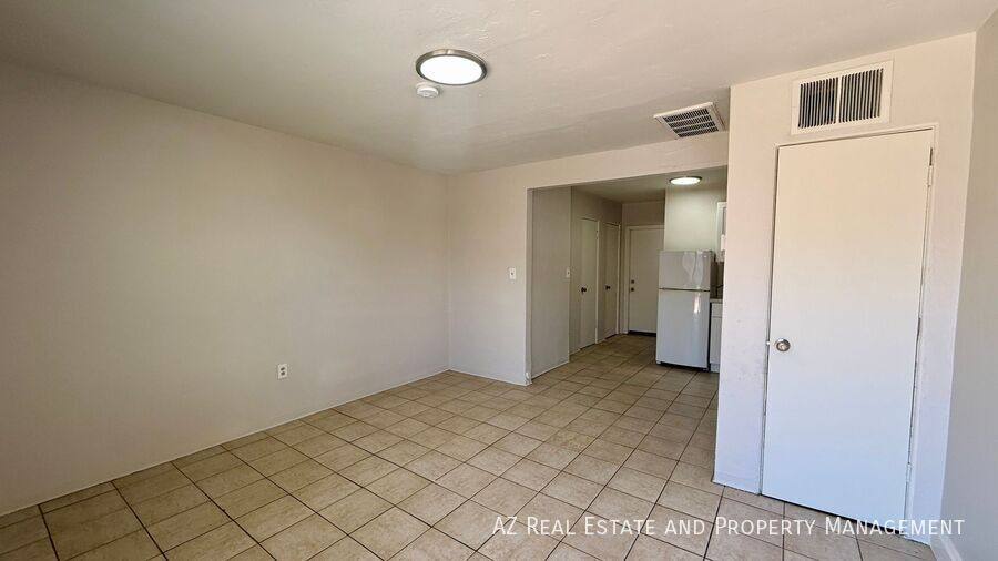 Apartment for rent at 1405 W Clarendon Ave #2, Phoenix, AZ 85013