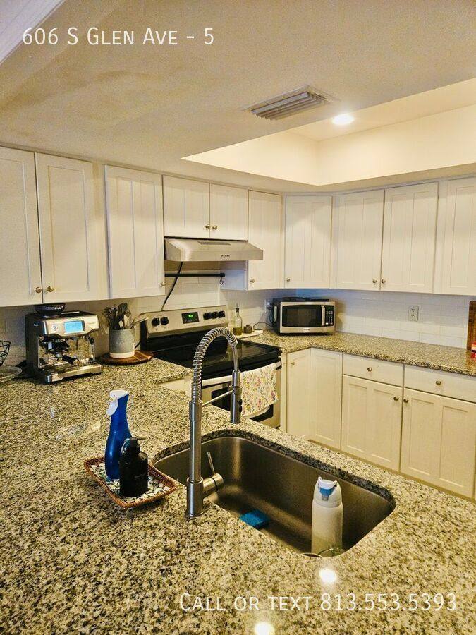 Townhouse for rent at 606 S Glen Ave #5, Tampa, FL 33609