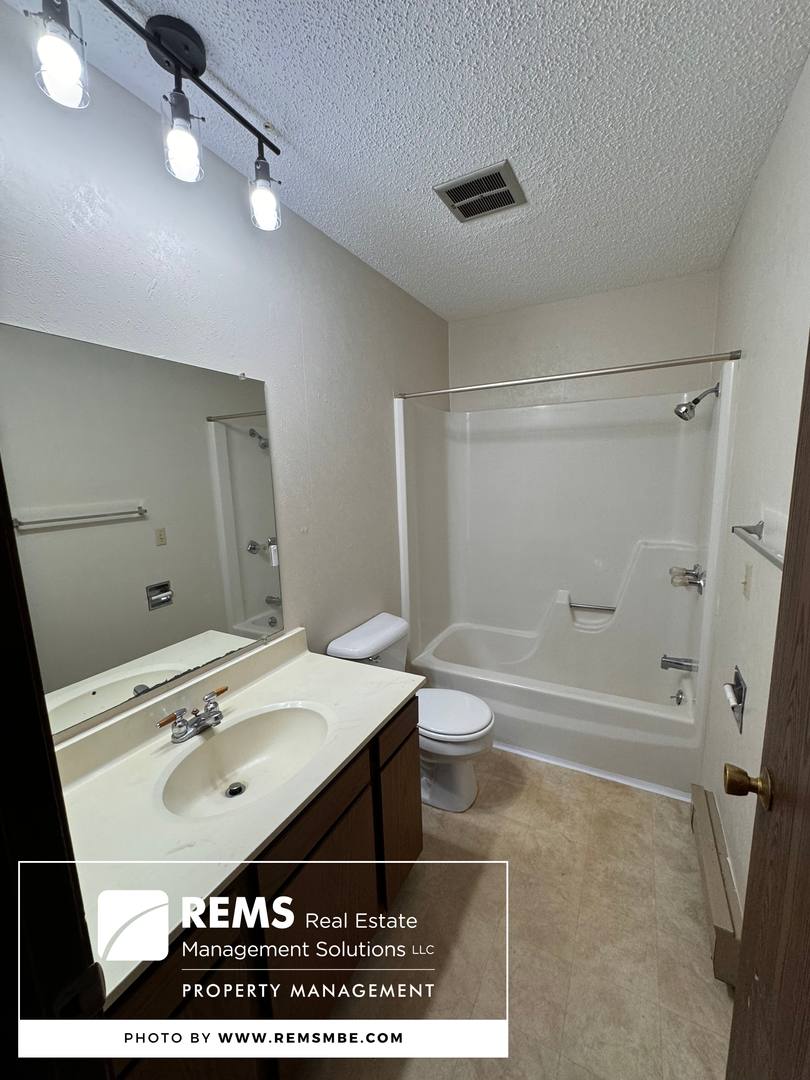 Apartment for rent at 701-709 12th St 1400-1406 Tuttle, Baraboo, WI 53913