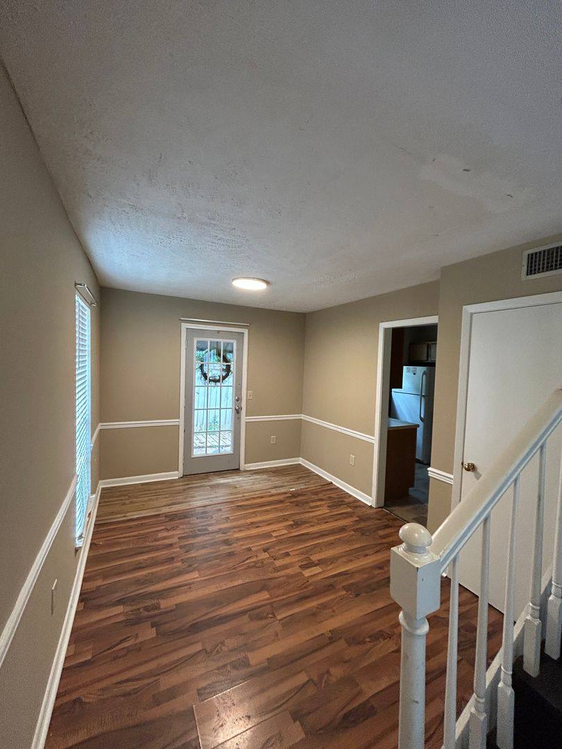Townhouse for rent at 900 Whitworth St, Jackson, MS 39202