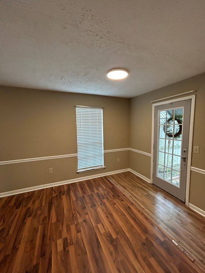 Townhouse for rent at 900 Whitworth St, Jackson, MS 39202