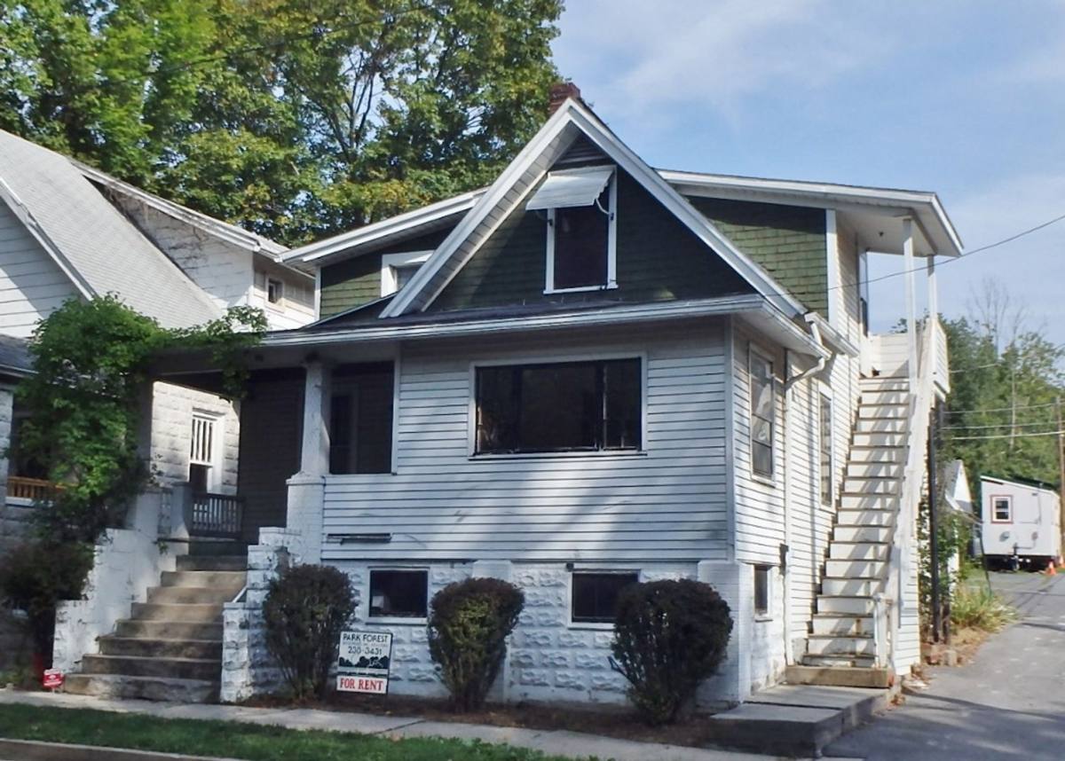 Apartment for rent at 412 W Foster Ave, State College, PA 16801