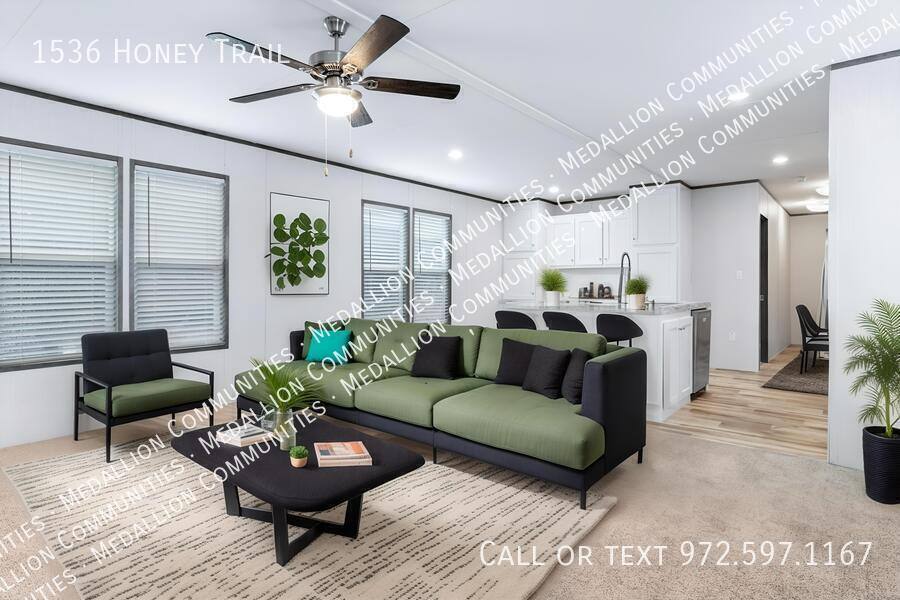 House for rent at 1536 Honey Trail, Red Oak, TX 75154