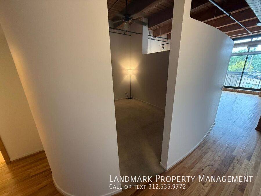 Condo for rent at 1250 W Van Buren #202, Chicago, IL 60607