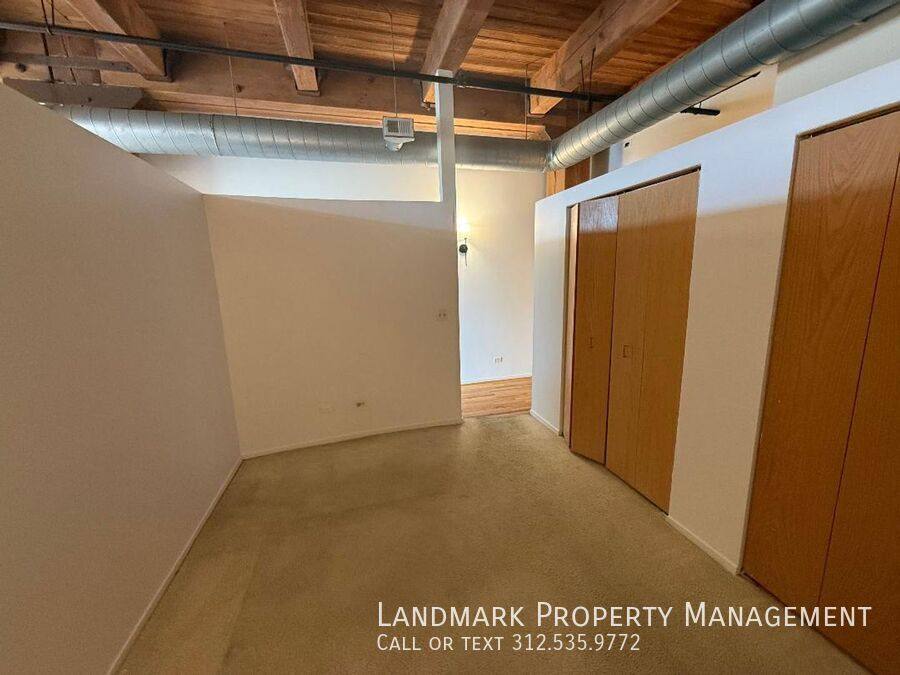 Condo for rent at 1250 W Van Buren #202, Chicago, IL 60607
